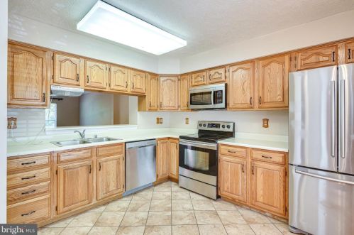 8503 Black Star Cir, Columbia MD  21045-2650 exterior