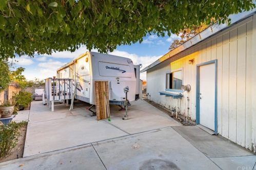 15740 Rancho Viejo Dr, Riverside CA  92506-5820 exterior