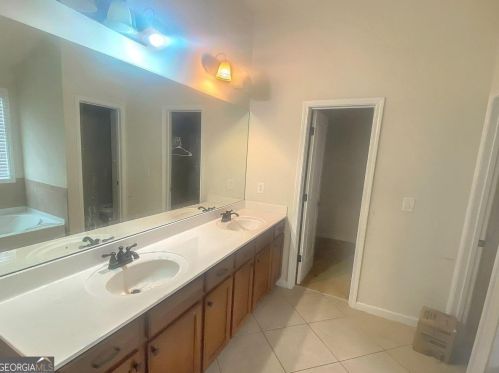 3867 Lake Sanctuary Way, Atlanta GA  30349-1898 exterior