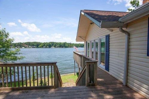 216 Deep Water Rd, Mansfield, GA 30055-2429