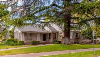 245 Princeton Ave, Fresno, CA 93705-4636
