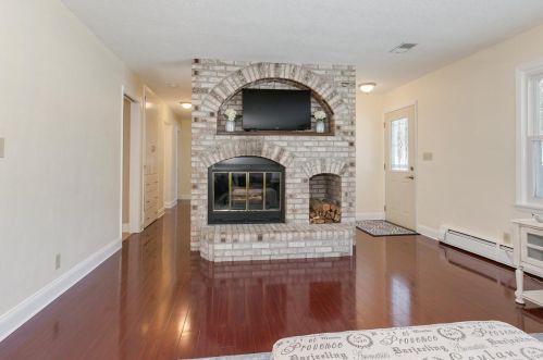 2132 County Rd F, Saint Paul MN  55110-3801 exterior