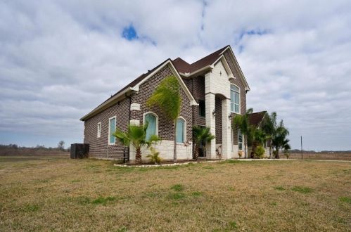 32910 Blue Crab Ct, Angleton, TX 77515-7311