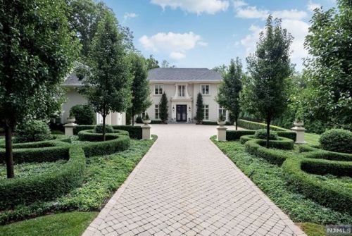 48 Timberlane Rd, Upper Saddle River, NJ 07458-2224