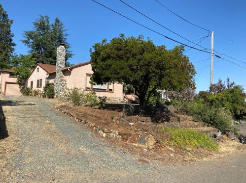 139 Foothill Dr, Sutter Creek, CA 95685-4129