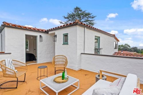 873 Cumberland Rd, Glendale CA  91202-1049 exterior
