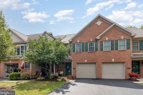 7713 J L Moyer Ct, Harrisburg, PA 17112-8933