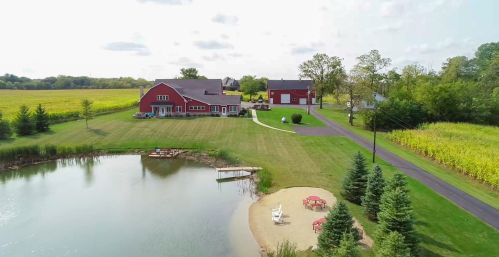 1215 Sullivan Rd, Bull Valley, IL 60098-7009