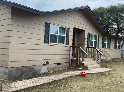 617 Johnson St, Joppa, TX 78605-4315