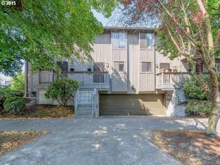 1203 21st Ave, Portland OR  97232-1503 exterior