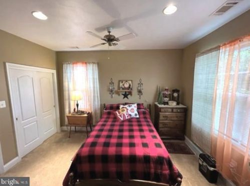 144 Foggy Bottom Ln, Berkeley Springs WV  25411-5200 exterior