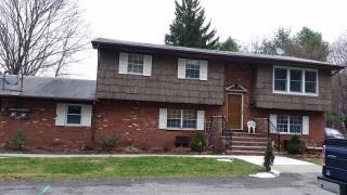 5 Division St, Wantage, NJ 07461-2107