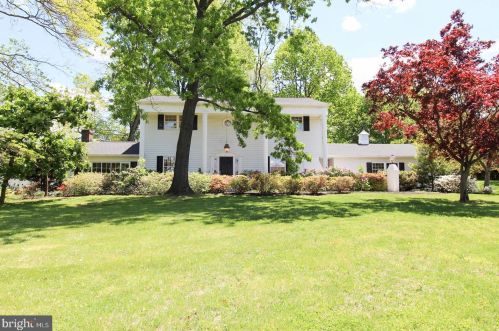 4427 Avon Dr, Harrisburg, PA 17112-1504