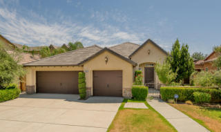 1883 Nadine Ave, Clovis, CA 93619-2017