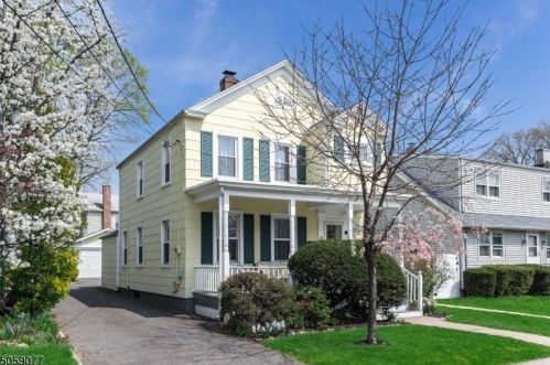 37 Osborne St, Bloomfield, NJ 07003-2714