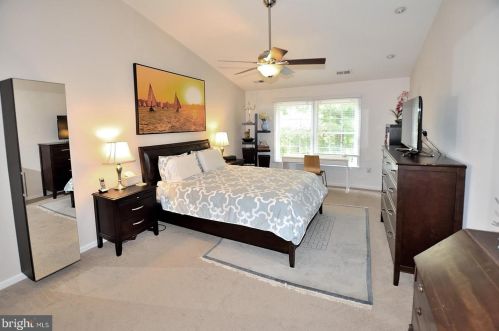 7734 Rockledge Ct, Springfield VA  22152-3853 exterior