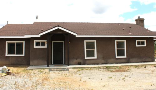 24901 Dam Oaks Dr, Ramona, CA 92065-5442