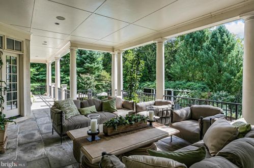 110 Brooks Bnd, Princeton NJ  08540-7545 exterior