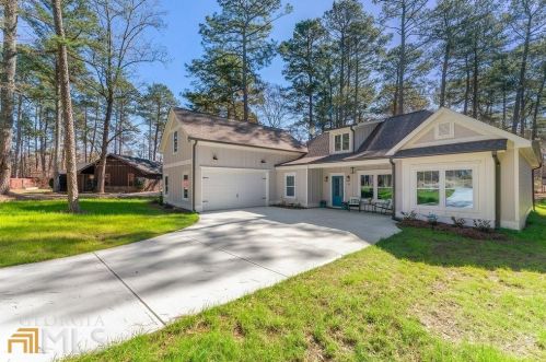 53 Autumn Ct, Ellenwood, GA 30294-2911