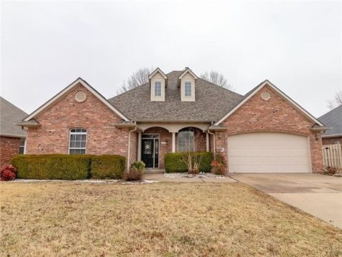 4305 Braymore Dr, Rogers, AR 72758-8908