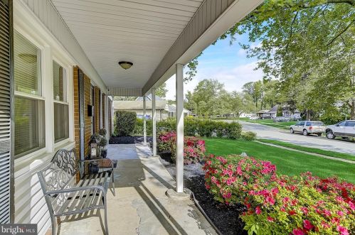 50 East Ln, Willingboro, NJ 08046-2220