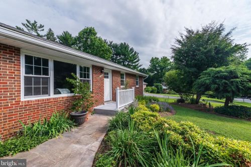 15108 Timberlake Dr, Silver Spring MD  20905-4332 exterior