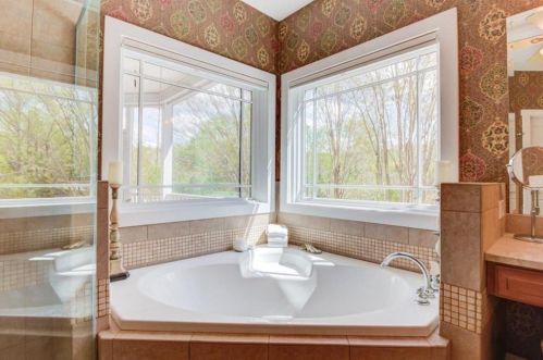 1126 Shoreline Dr, Jefferson GA  30549-2142 exterior