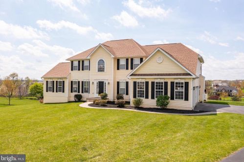 288 Fraser Ct, Charles Town WV  25414-5463 exterior