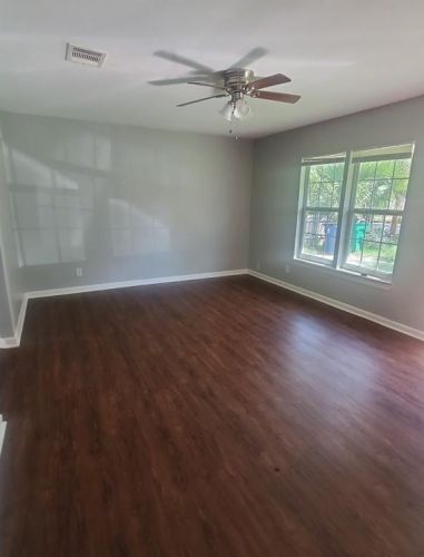 1105 Arcola St, Angleton TX  77515-3204 exterior