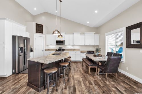 1407 Mtn Rd, Ogden UT  84404-6034 exterior