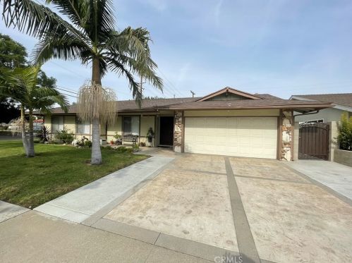 1517 20th St, Santa Ana, CA 92705-7169
