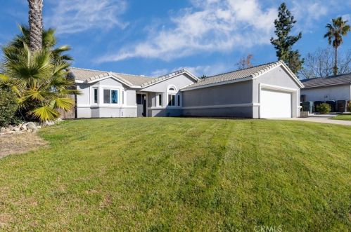 1565 Cambridge Ave, Redlands, CA 92374-3955