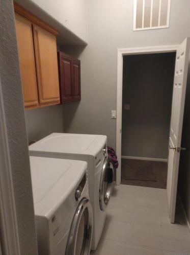 534 Rolling Hl Rd, Vista CA 92081-7513 exterior