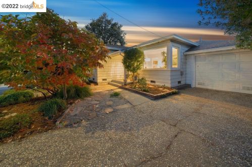 967 37th St, Richmond, CA 94805-1318
