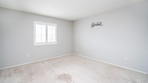 2121 Chateau Ct, Chula Vista CA  91913-3161 exterior