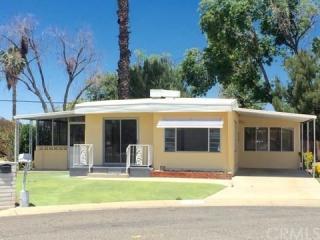 200 Santa Clara Cir, Hemet, CA 92543-6933