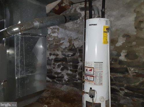 236 Ross St, Lancaster PA  17602-1940 exterior