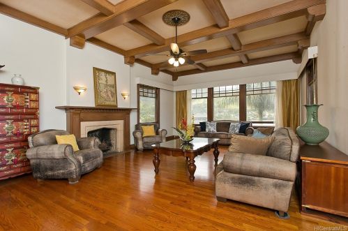 3236 Huelani Dr, Honolulu HI  96822-1233 exterior