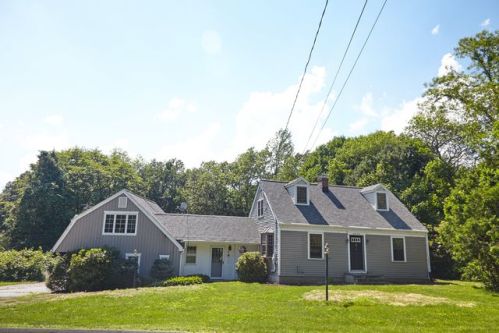 47 Hurd Ave, Upper Stepney, CT 06468-2305