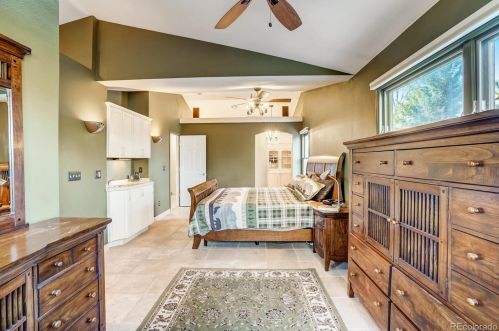1048 Parkview Dr, Fort Collins CO  80525-2873 exterior