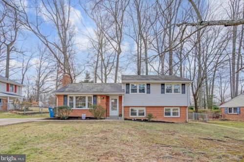 7913 Foote Ln, Springfield, VA 22151-2406