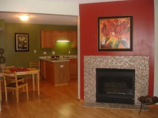 2795 Ranchview Ln, Minneapolis MN  55447-1986 exterior