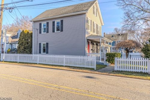 22 Orchard St, Parsippany, NJ 07834-2113