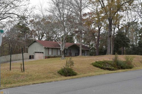 1 Laverne Ct, Silver Creek, GA 30173-2418