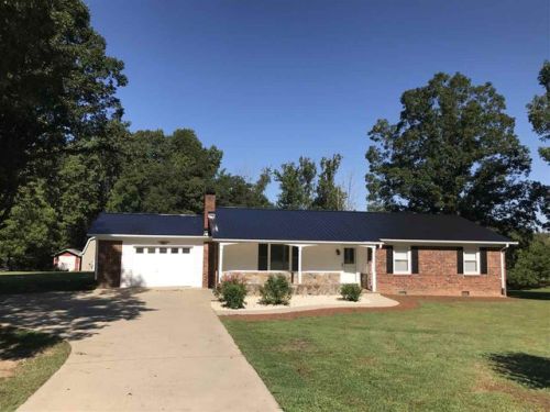 104 Owens Dr, Inman, SC 29349-9024