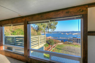 726 13th St, Newport, OR 97365-4721