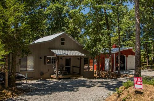 347 Heritage St, Huntsville, AR 72740