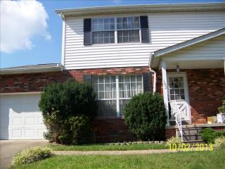 102 Brammer Dr, Charleston WV  25311-1738 exterior