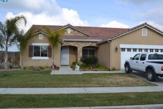 2590 Turnberry Ct, Tulare, CA 93274-6295