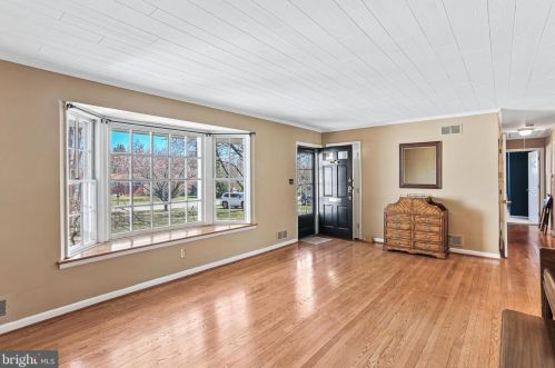 6420 Allview Dr, Columbia, MD 21046-1002